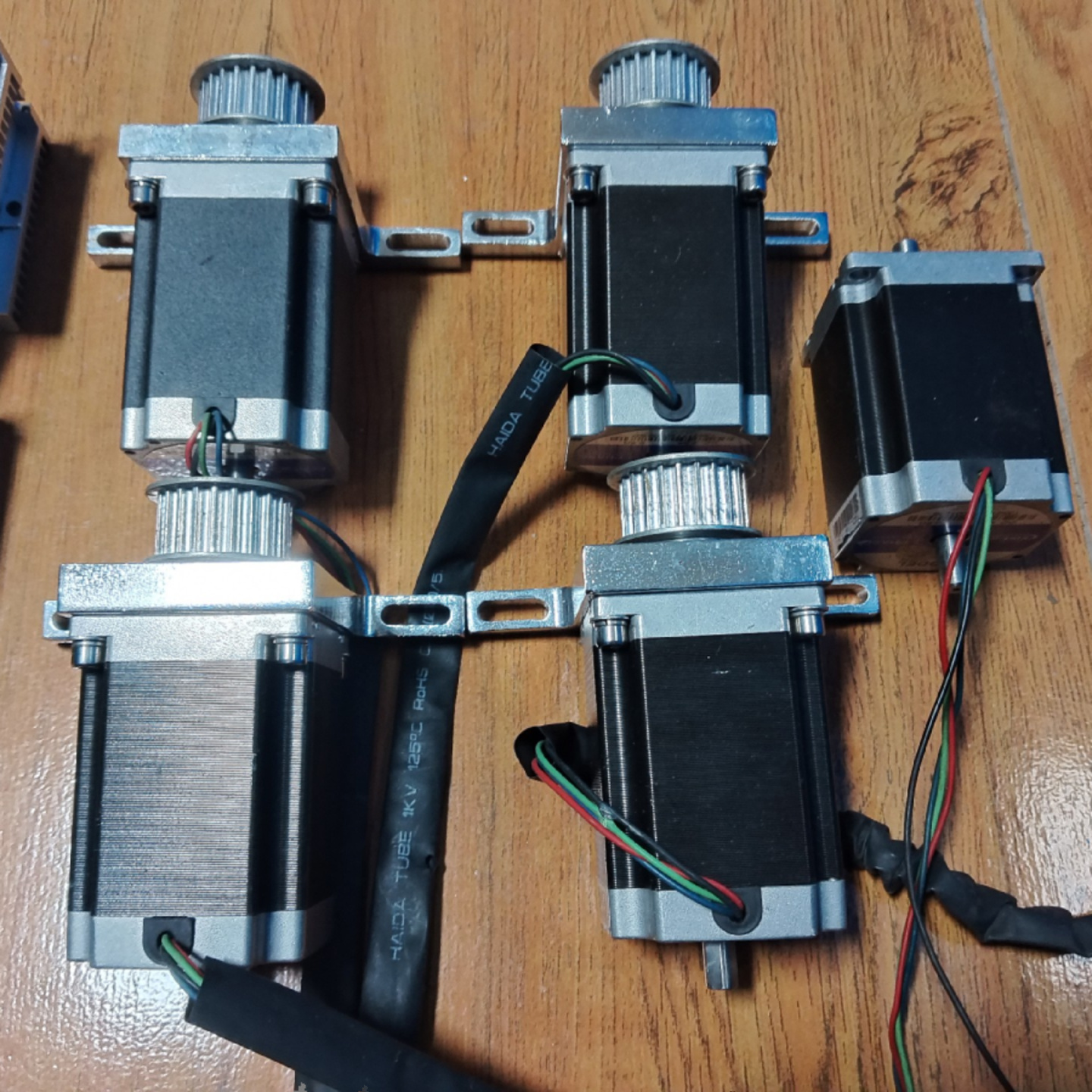 英士达57步进电机SEA2M44，电机YSD258-RB4，