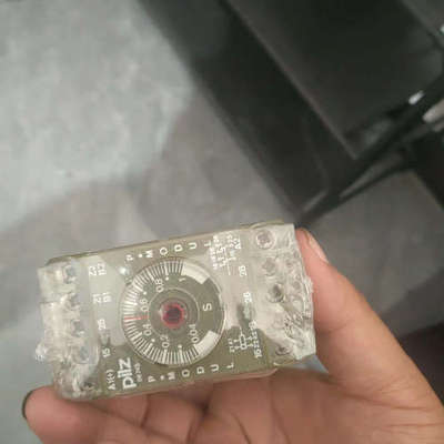 PILZ安全继电器PNOZ+453096，直流电供电，原