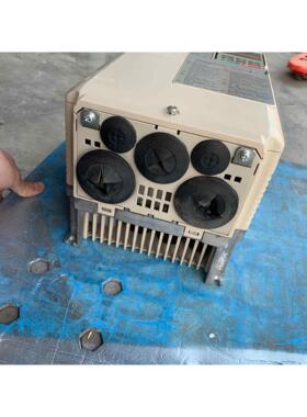 安川A1000变频器11KW，AB4A0031FBA，实物拍