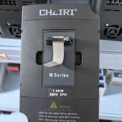 频器紫日变频器ZVF330-M1R5T4S,1.5KW 三相