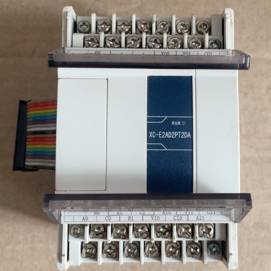 信捷XC-E2AD2PT2DA，1只，实拍图。已测试过所有功