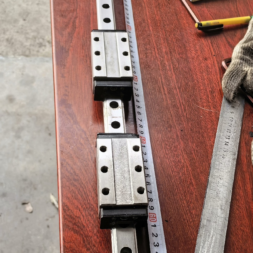 二手进口THKHSR25高组合总长度770，安装尺寸为35-