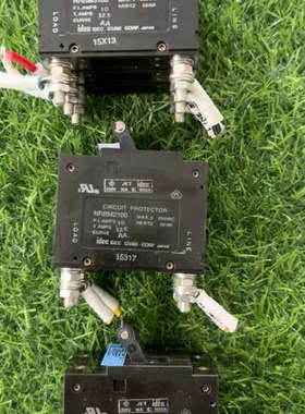IDEC开关NRBM3100 一个，NRBM2100两个，打