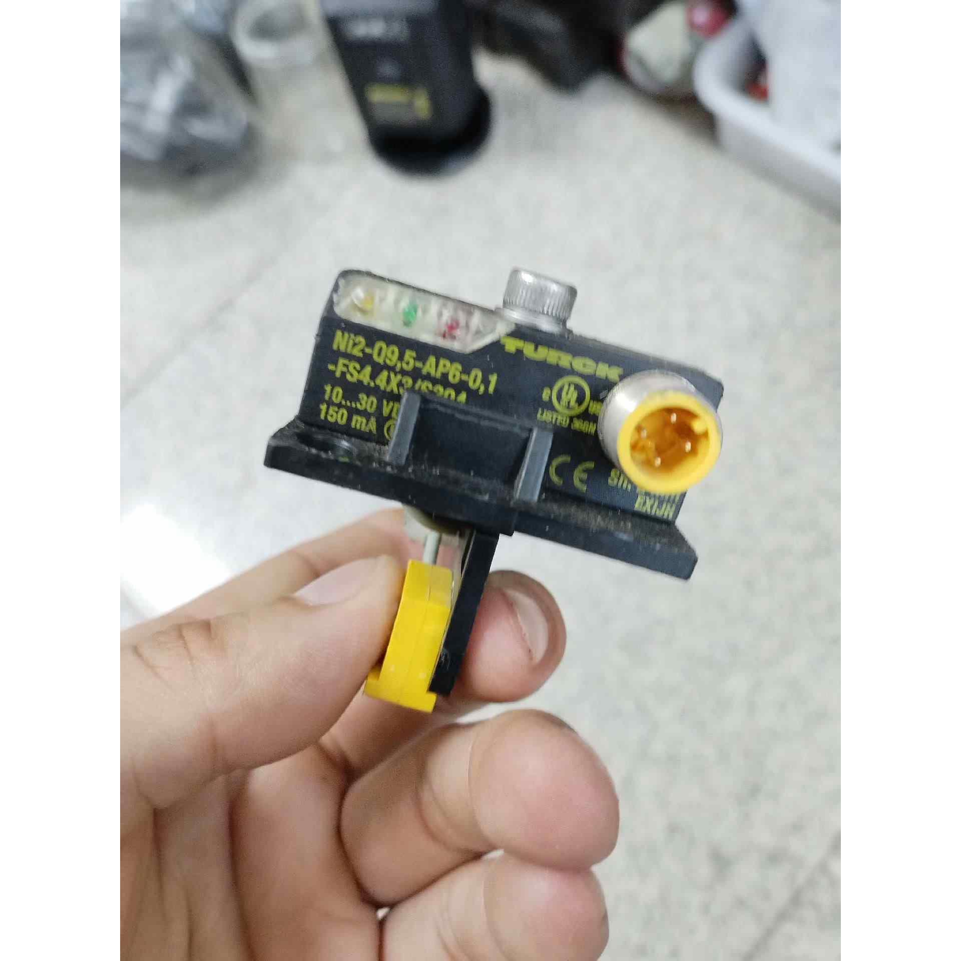 接近开关NI2-Q9,5-AP6-0.1-FS4.4X3/S