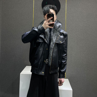 鹿鹿/2026年黑色毛领皮衣男机车风短款翻领皮夹克痞帅座山雕外套