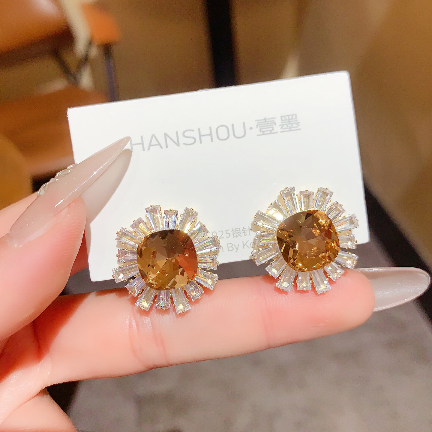 韩国奢华锆石太阳花银针大耳钉