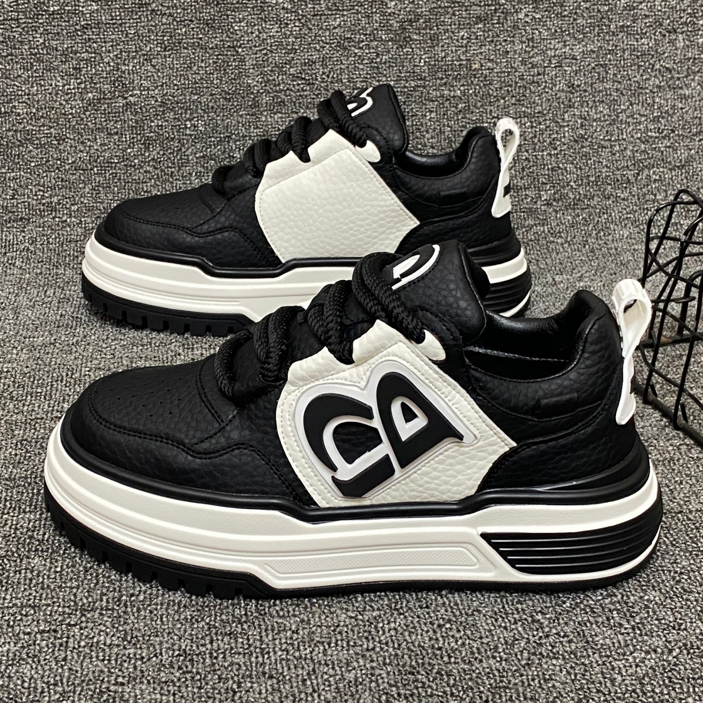 街头风潮流滑板鞋2025秋季新款男鞋韩版百搭青少年学生厚底休闲鞋