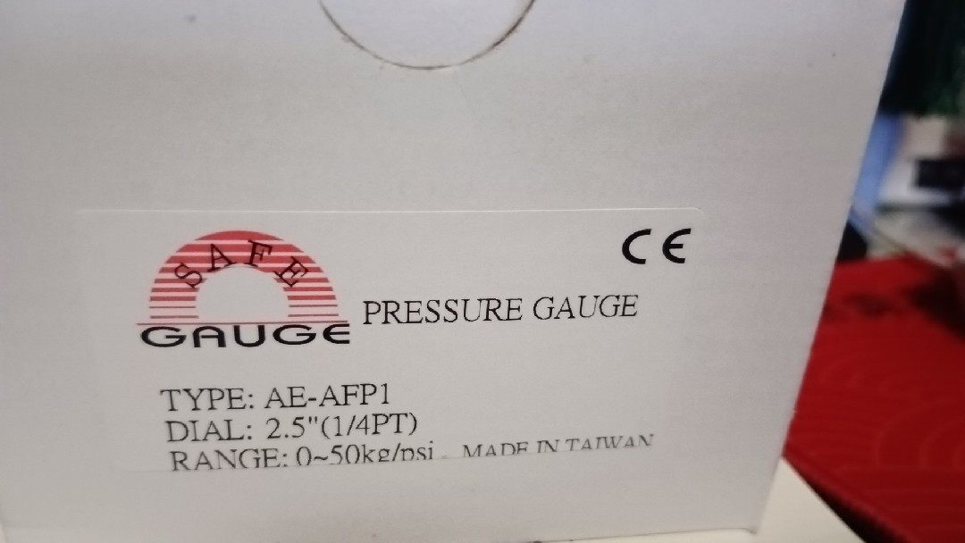 台湾华记压力表AE-AFP1不锈钢轴向0-50kg700psi