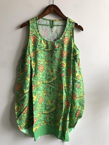 (100元5件)潮牌清仓CR*Z女夏装碎花无袖个性连衣裙CDH2LG0155