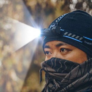 2024新款强光超亮头灯充电户外登山头戴式照明灯赶海专用灯小型轻