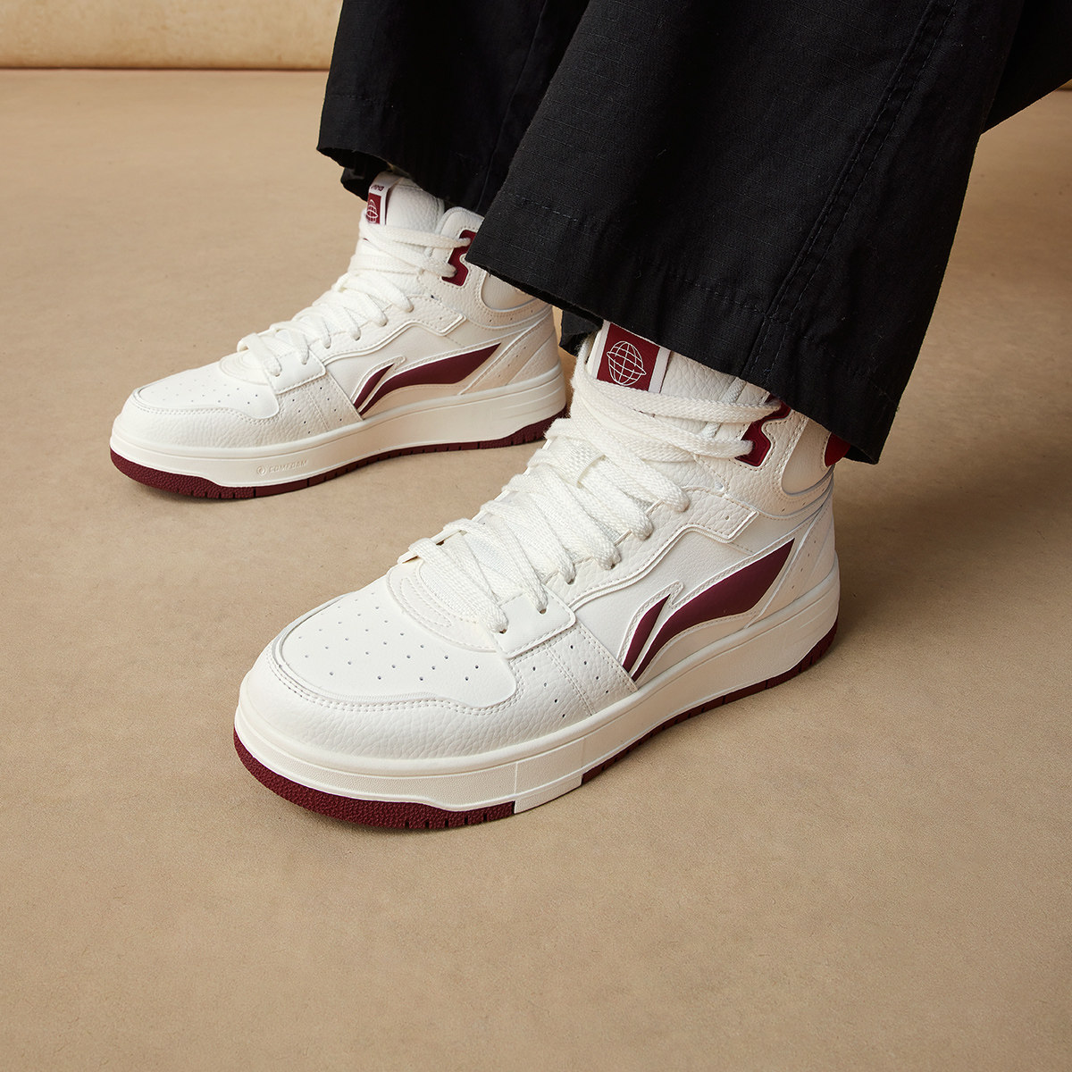 李宁秋季天迹男子户外运动板鞋