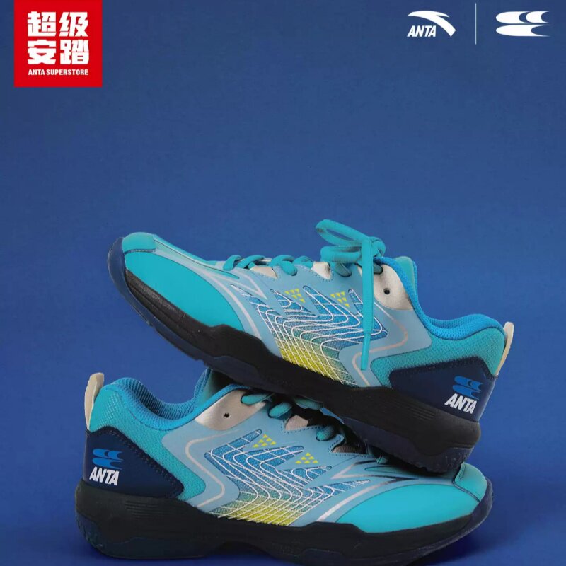 安踏哭喊中心联名瞬影女运动鞋
