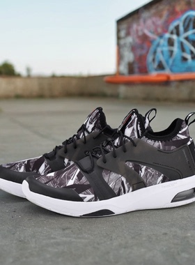 中国李宁Model Z女子半掌气垫减震轻便耐磨防滑灵活训练鞋AFHN006