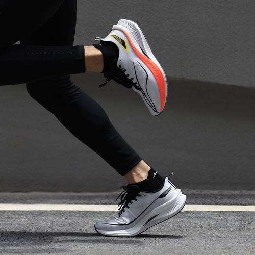 李宁男子跑步鞋赤兔7回弹缓震