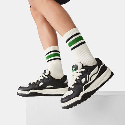 李宁冬季潮跃男户外时尚运动板鞋