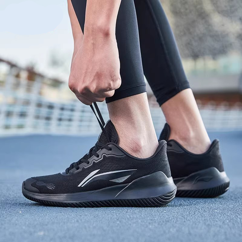 李宁减震男女同款系带回弹运动鞋