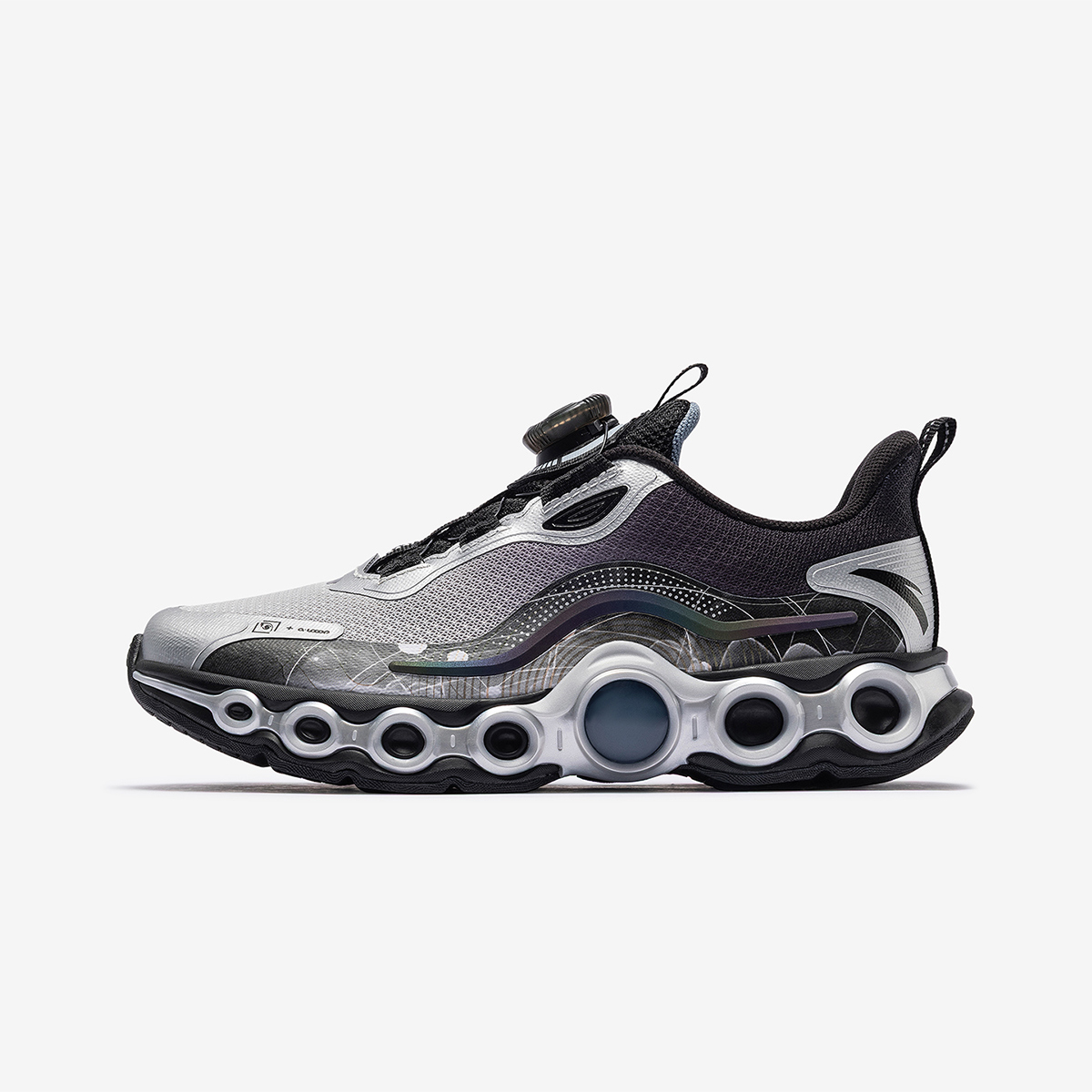 安踏秋季男童户外时尚运动跑步鞋