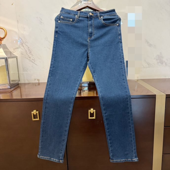 2025秋冬新品新疆长绒棉经典弹力9分直筒牛仔裤