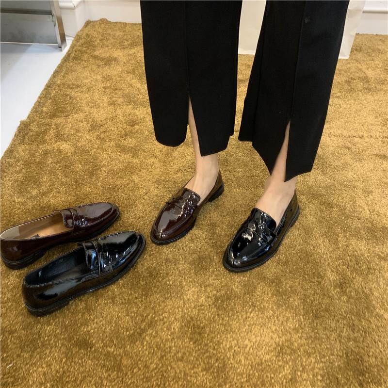 香港覆古Jk平底鞋女式平底鞋小皮鞋2025夏季漆皮拖地便鞋多功能豆