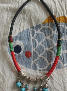 民族风刺绣流苏短款项圈复古藏族女小众个性铃铛颈链表演演出项链