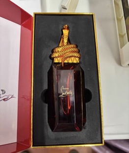 CL路铂廷萝卜丁黑金珍藏高定香水灵蛇王子月下猎鹰鎏金圣甲 90ml