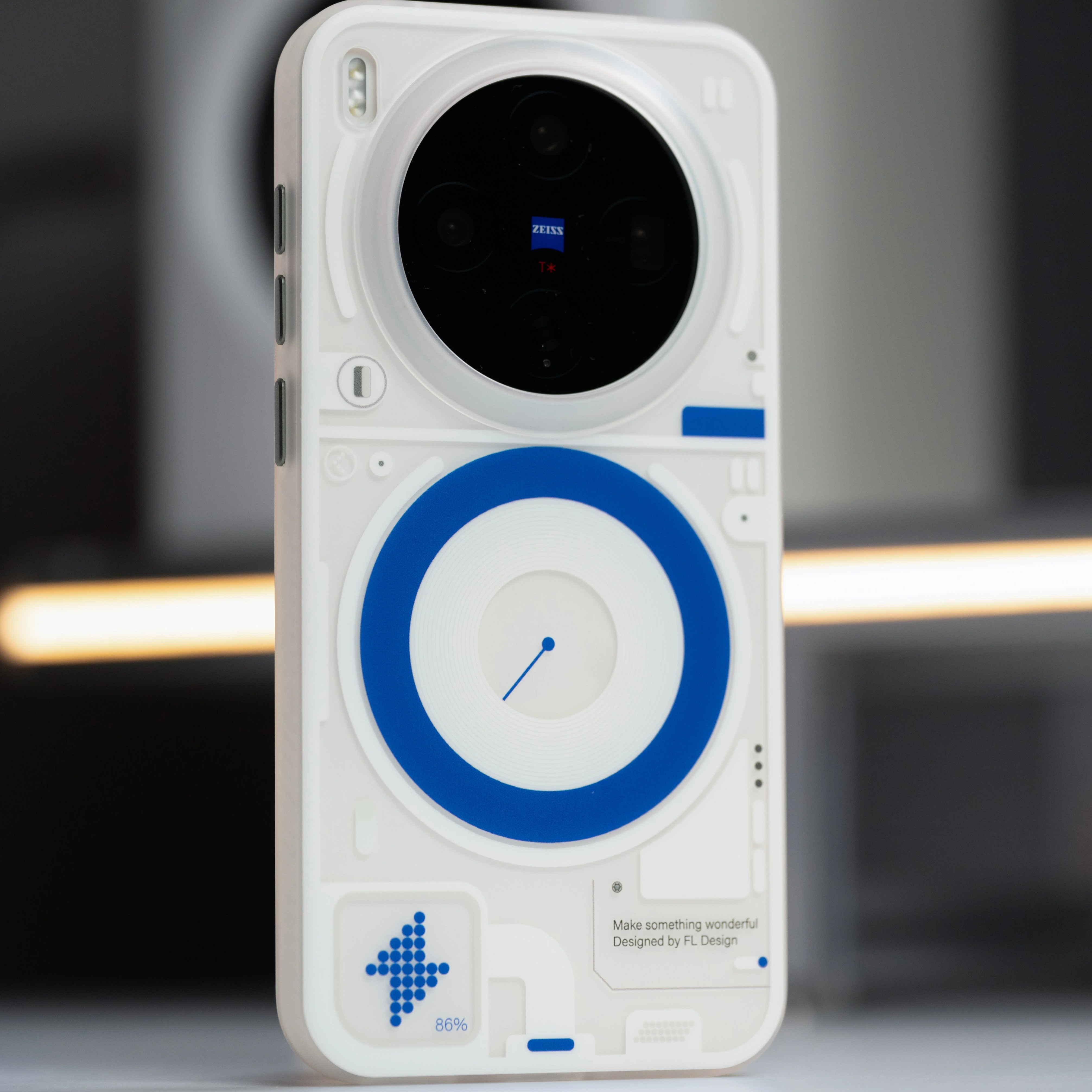 适配X300系列科技风磁吸手机壳