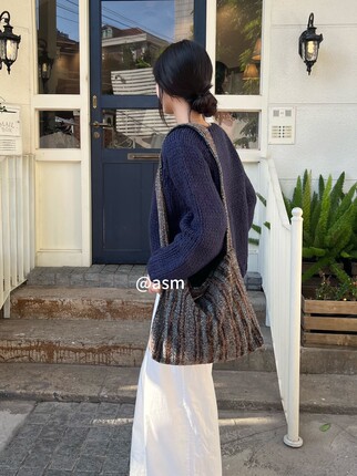 韩系ins慵懒风大容量斜挎托特包秋冬通勤单肩毛绒女包条纹毛呢包