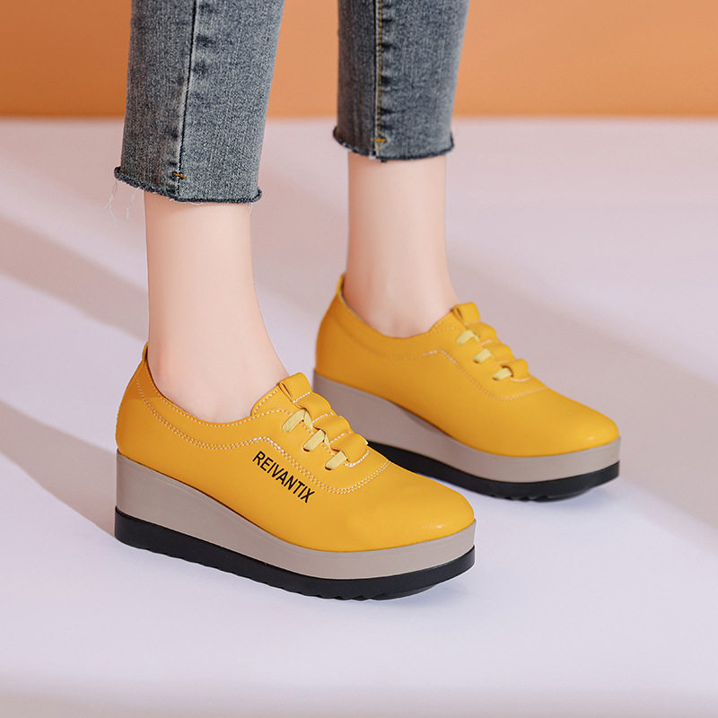 时尚潮流百搭厚底小皮鞋女2026春秋新款坡跟休闲松糕鞋低帮旅游鞋