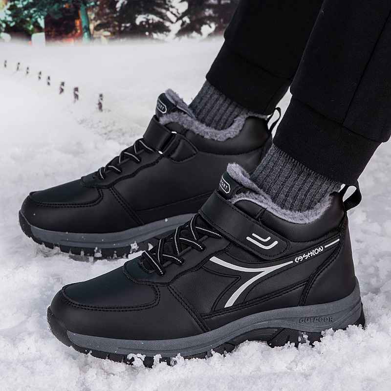 加绒老人鞋爸爸冬季皮面加厚防水防滑健步鞋中老年男女雪地靴棉鞋