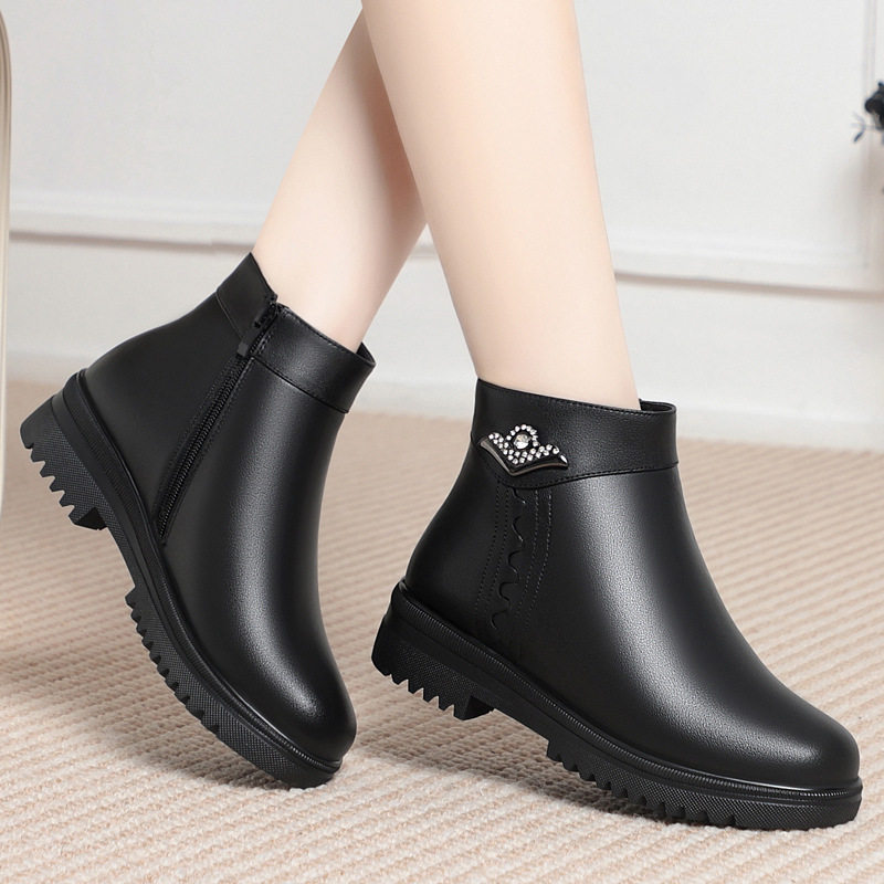 冬中年羊毛软皮短靴女平底防滑加绒皮靴加绒中老年人妈妈棉鞋保暖,运动鞋new,运动休闲鞋,淘宝优惠券,粉丝福利购,淘宝优惠卷