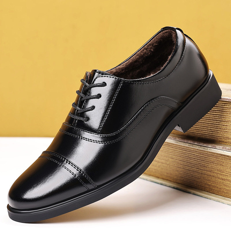 跨境春夏男士透气皮鞋商务休闲尖头套脚英伦三接头正装软底结婚鞋