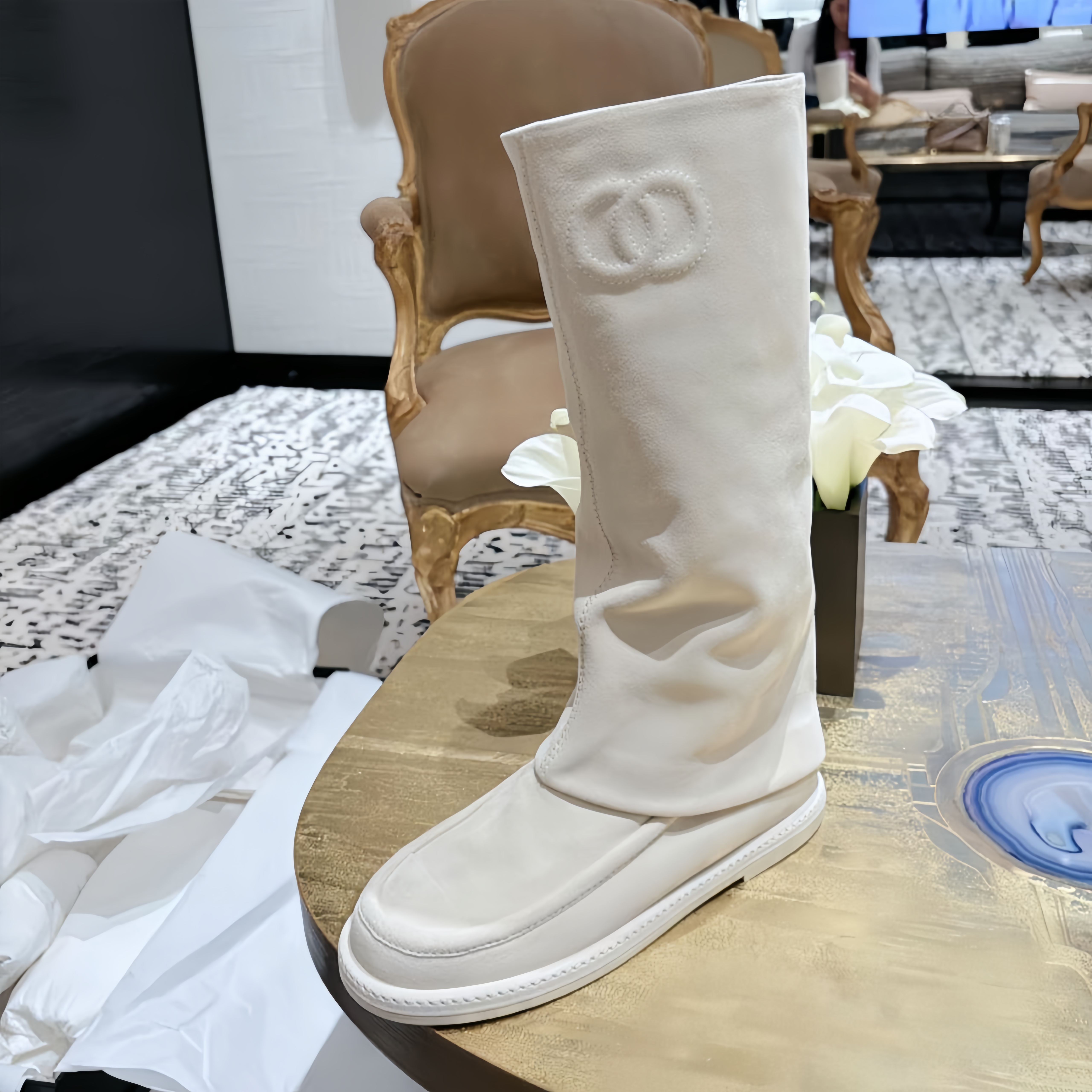 小香风白色麂皮靴女真皮厚底长筒