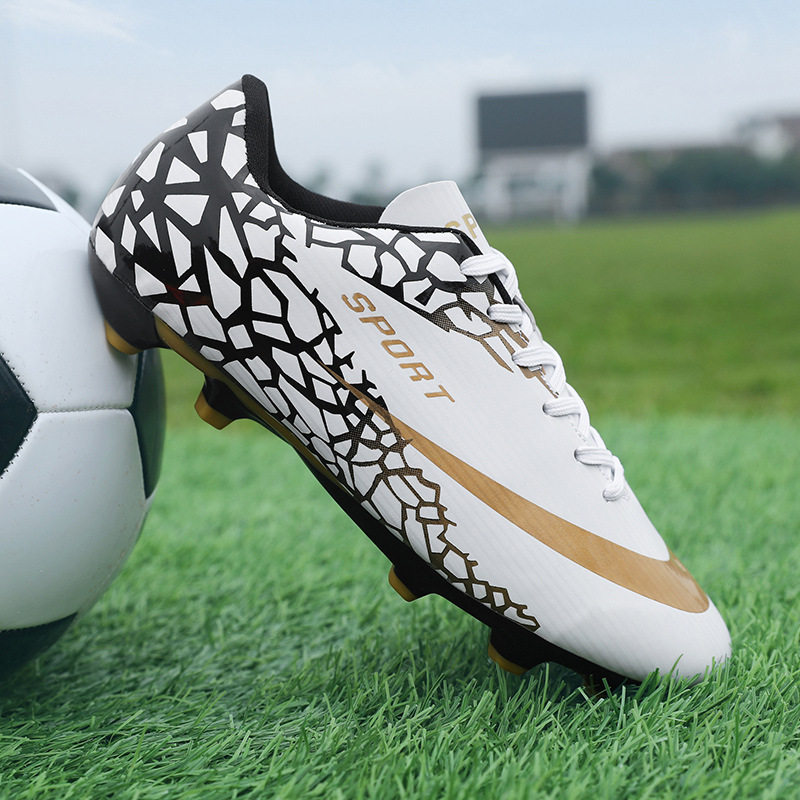 2026足球鞋儿童男女胶钉碎钉长钉平底训练鞋青少年低帮皮面运动鞋