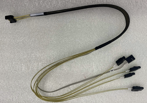 永擎原厂原装1 x MCIO X4 to 4 SATA cable（63cm）硬盘数据线