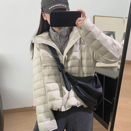 短款连帽90鸭绒羽绒服