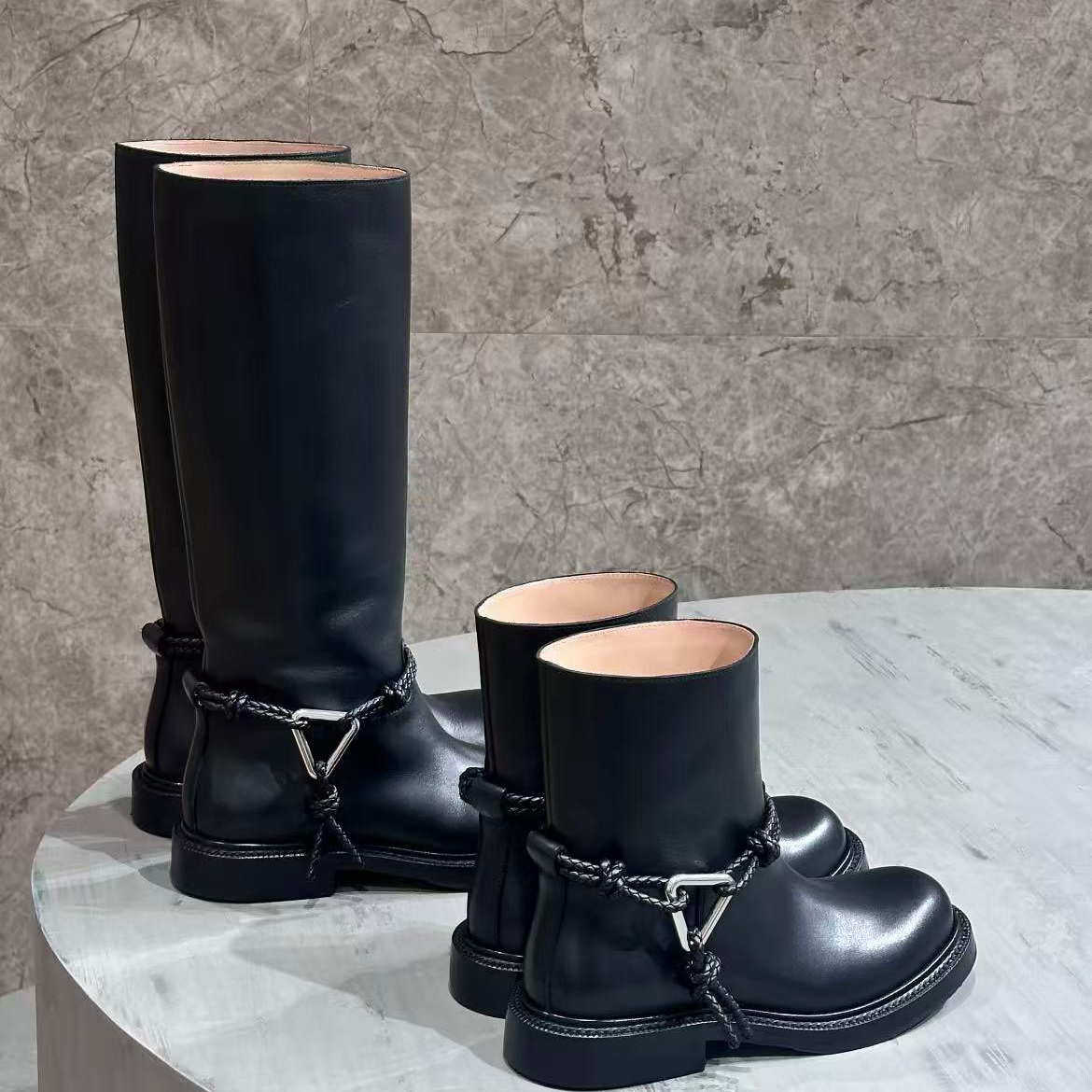 ZG级牛货  25秋冬新款牛皮革编织绑带金属扣高筒靴时尚短靴裸靴女