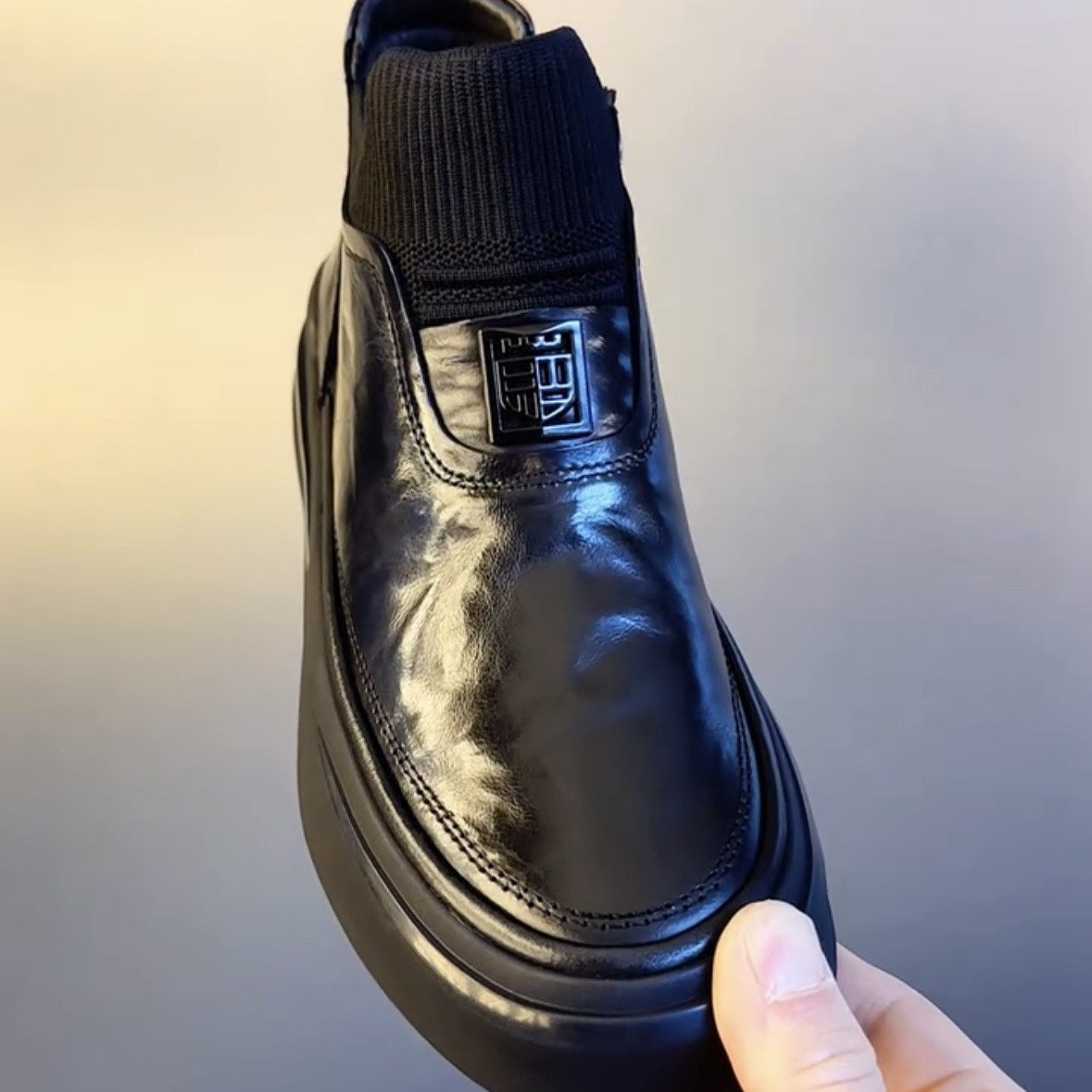 G冬季加绒加棉二棉中帮男士舒适时尚休闲百搭真皮厚底软底潮鞋321