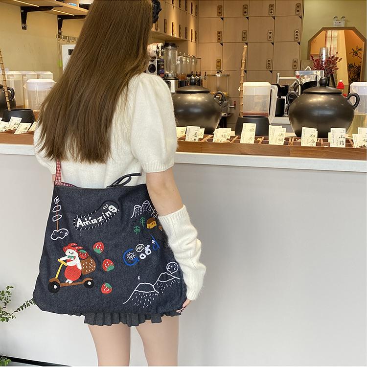 大容量牛仔兔兔插画单肩包女时尚百搭刺绣通勤包大容量斜挎托特包