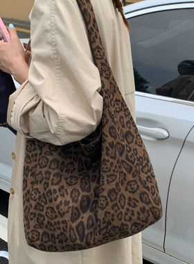 韩系小众豹纹帆布包秋冬新款休闲慵懒风单肩包大容量通勤托特包