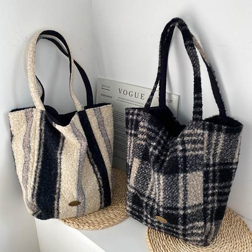 韩系条纹毛绒托特包大容量