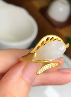 新款天然玉兰花玉石戒指镀金开口款女清新优雅饰品送长辈经典礼物