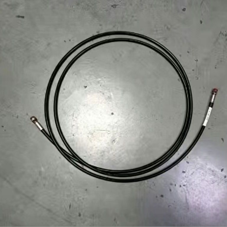 适用于重汽汕德卡高压油管离合器油管总成WG9123230037