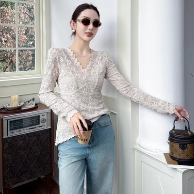 欧色高级感性感V领蕾丝打底衫女