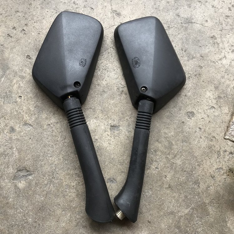 适用于本田摩托车中沙WH125镜子老款大公主女装踏板后视镜反光镜