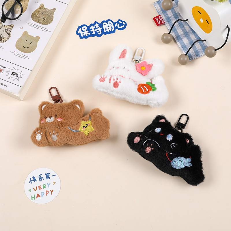 新款可爱卡通毛绒公仔胸针小猫  小兔小熊钥匙扣挂件服饰配件