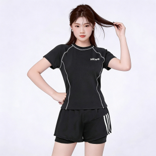 分体泳衣女 平角保守胖mm温泉海边度假沙滩泳装 大码 显瘦保守短袖