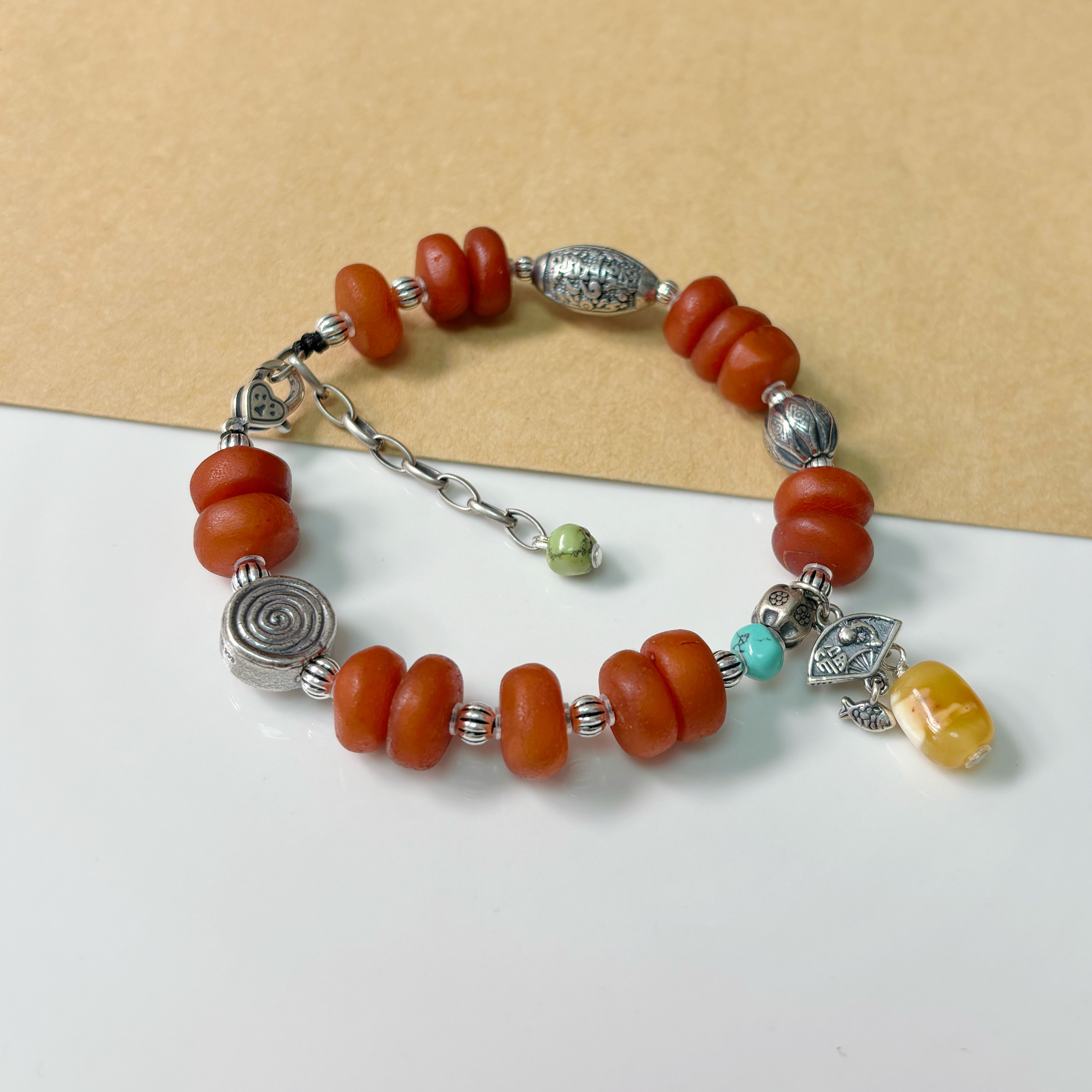 「盘它」天然风化老蜜蜡随行饼子足银设计款手链单圈绿松复古民族