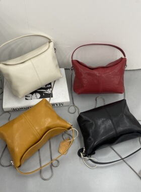 真皮早春新款女包时尚百搭手机包单肩斜挎包包链条包小方包60728