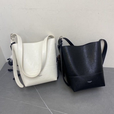 2026新款女包时尚百搭单肩斜挎包女托特包软皮子母包简水桶包2225