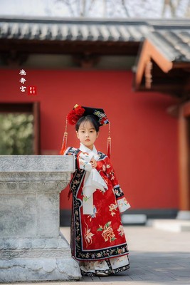 古风儿童拍照写真清朝旗装公主格格服宫廷风女童汉服套装表演出服